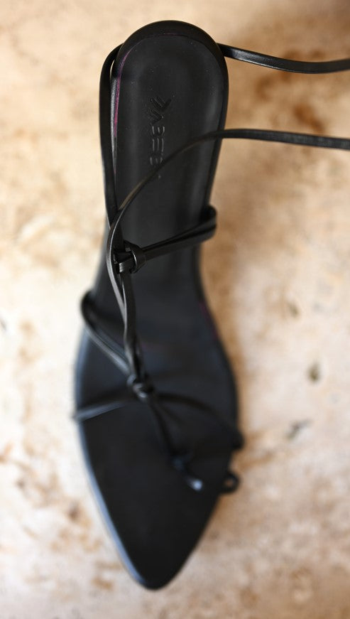 Tambora Heel - Black & Gray